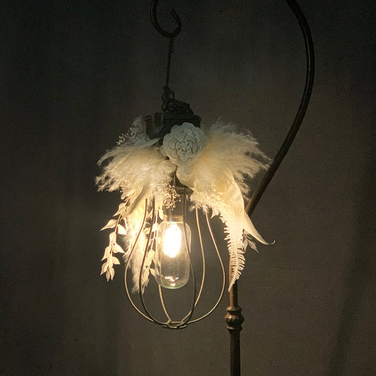 (予約販売)【インテリア】アンティーク・フラワーランプ・ペンダント★ホワイト仕立て